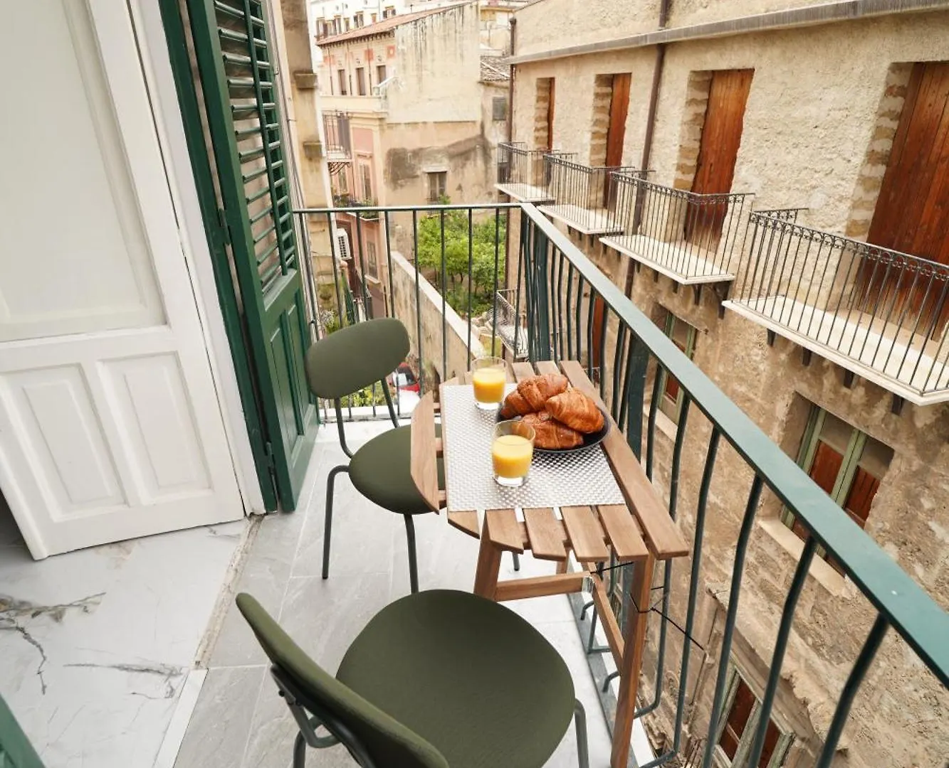 Quattro Canti 200 Mt- Appartamento Salvia Palermo Apartment